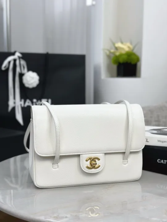 CHANEL  size：𝟏𝟓*𝟐𝟐*𝟕𝐂𝐦--126