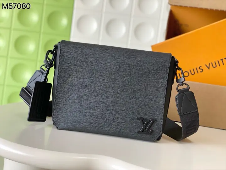 Louis Vuitton（LV） size：30.5*24*10cm-128