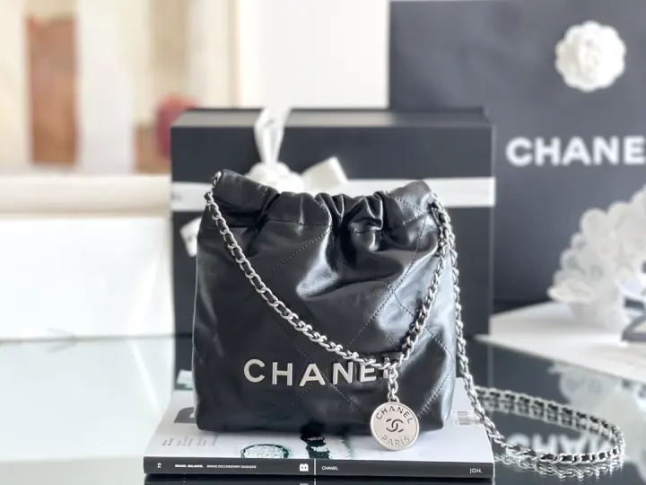 Chanel size：𝟐𝟎:𝟏𝟖.𝟓:𝟔𝙘𝙢--153