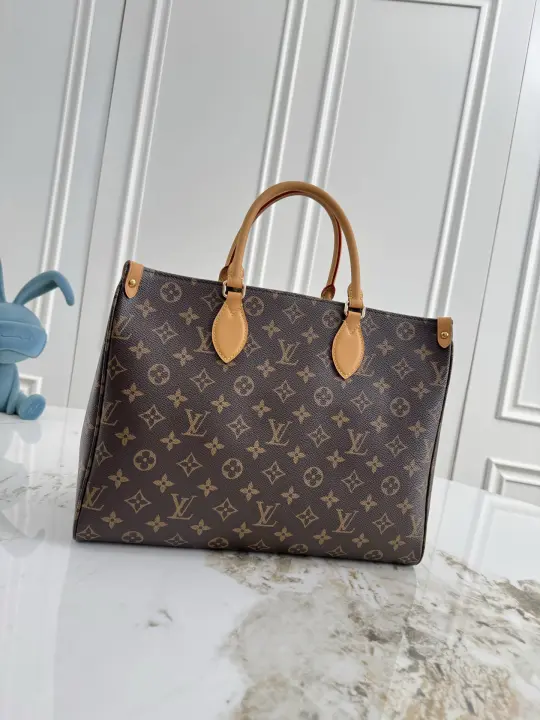 Louis Vuitton（LV） size： 35 * 26 * 15.5cm-152