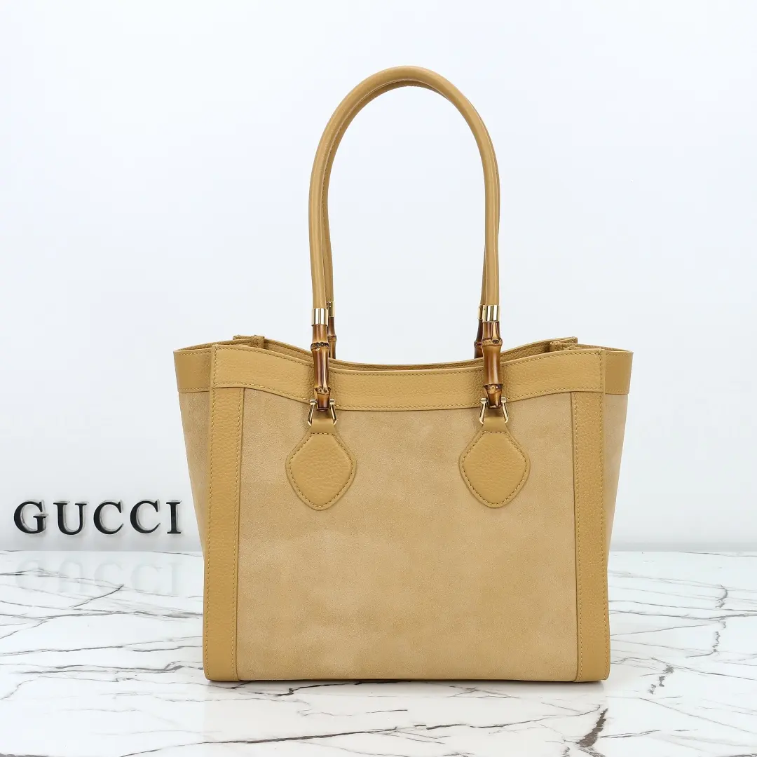 🔷批800🔷专柜品质,原厂皮,款号 A005YB浅杏磨砂🌟🌟🌟尺寸:宽30.5x高25x侧宽13。📢📢📢现货出货!