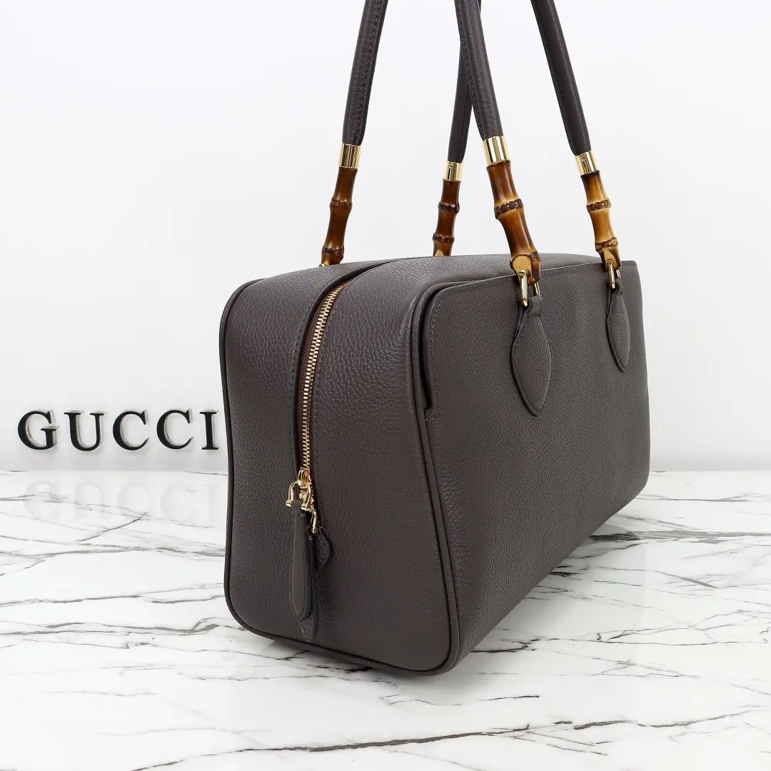 🔷批720🔷专柜品质,原厂皮,款号A006OD深灰皮🌟🌟🌟尺寸:宽35.5x高18x侧宽14.5。📢📢📢现货出货!