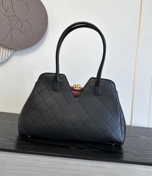Chanel size：37×17×24cm-165