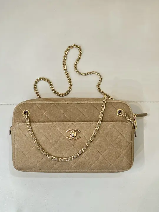 Chanel size：24*8*13cm--156