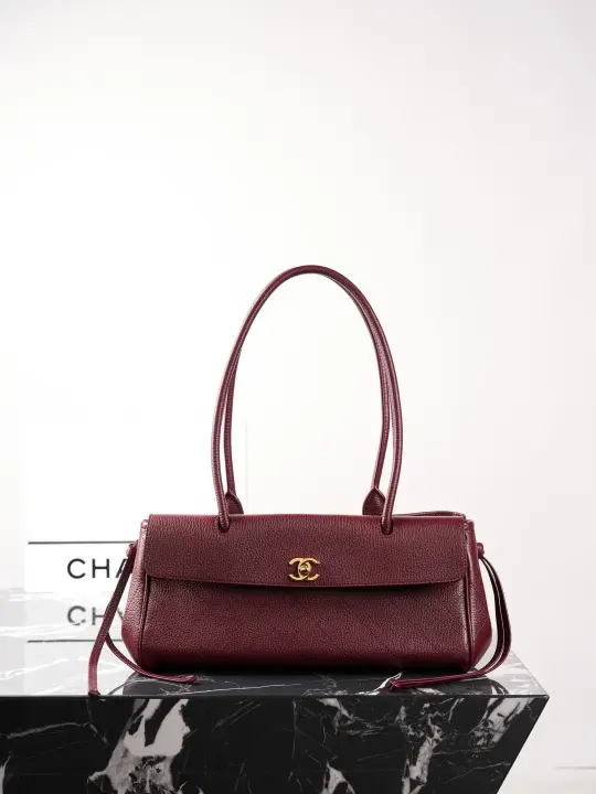 Chanel size：15*32*11.5cm-187