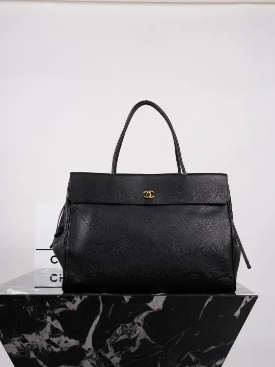 Chanel size：30*43*17.5cm-184