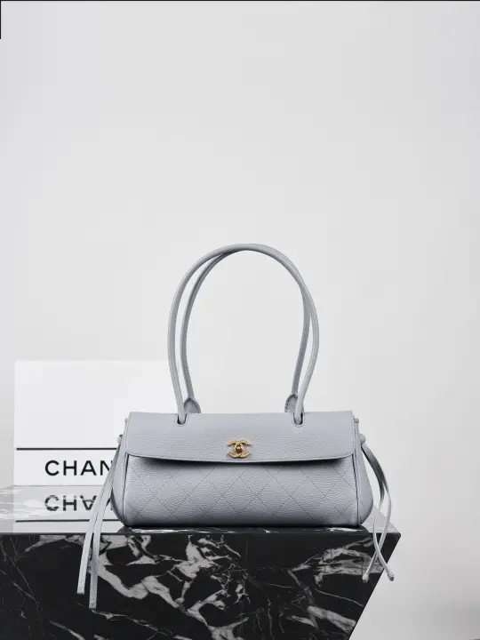 Chanel size：15*32*11.5cm-191