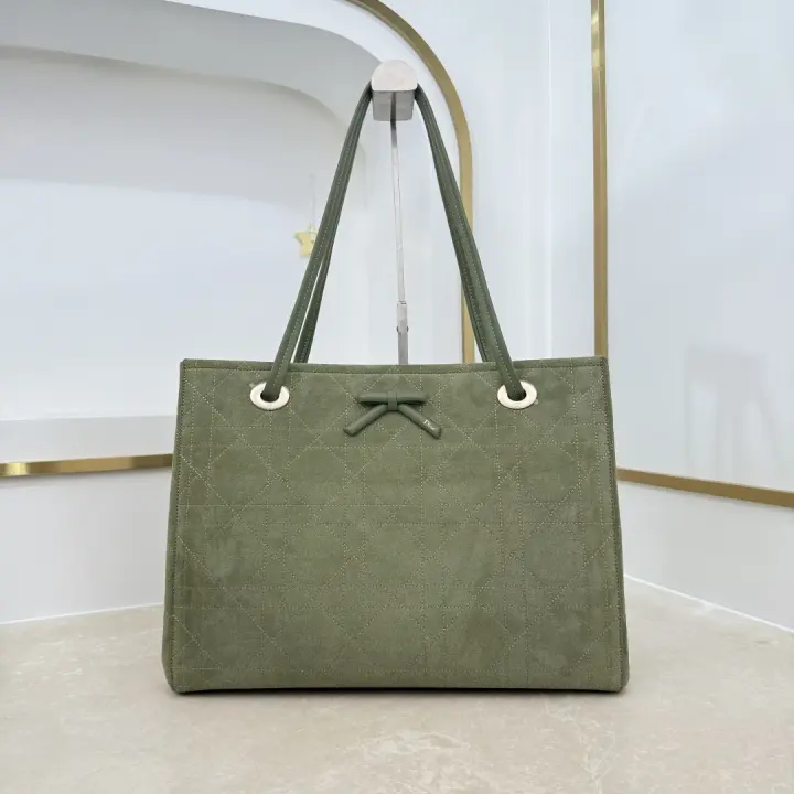 Dior size：37 x 29 x 14cm--36