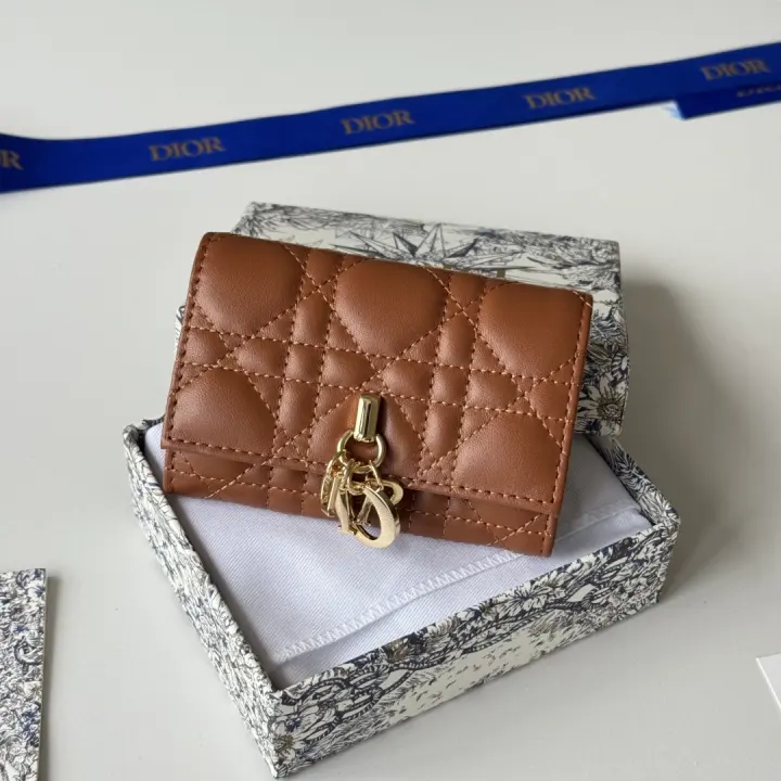 Dior size：11x7.5x2.5cm--33