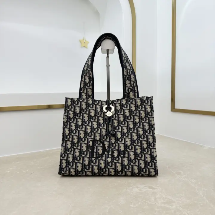 Dior size：25.5 × 21.5 × 17cm--50