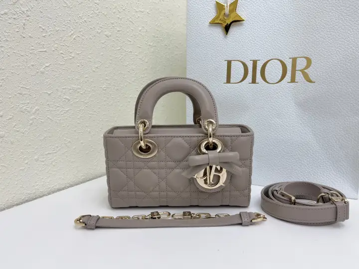 Dior size：19×10.5×5.5cm--42